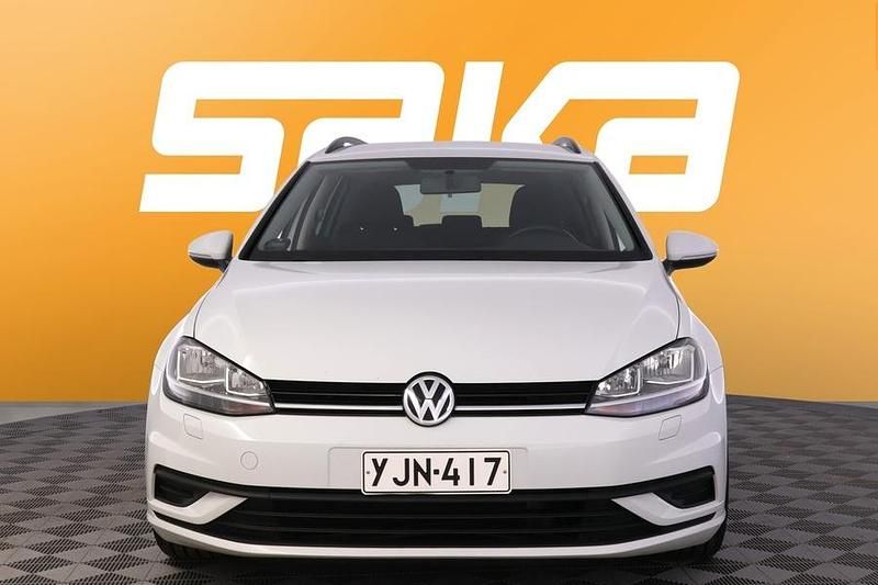 Käytetty VW Golf VII Trendline 86 HP (63 kW) 2017 Farmari