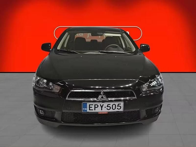 Käytetty Mitsubishi Lancer Invite 117 HP (86 kW) 2013 Musta Sedan