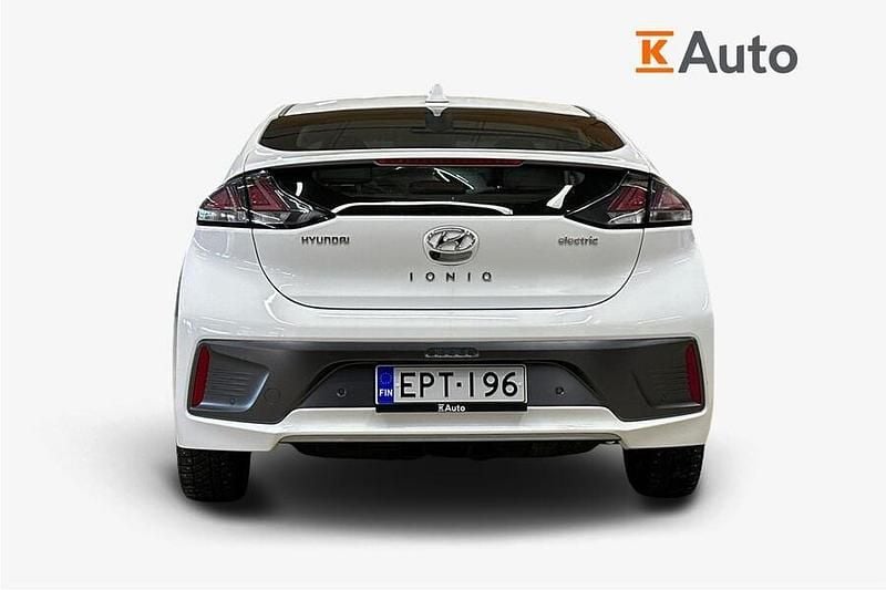 Käytetty Hyundai Ioniq Comfort 100 kW (136 HP) 2020 Valkoinen Viistoperä