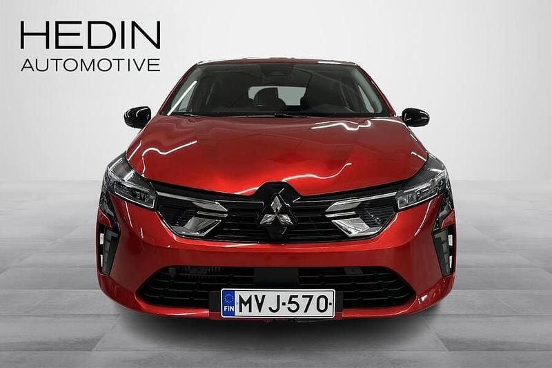 Käytetty Mitsubishi Colt Invite 91 HP (66 kW) 2025 Punainen Viistoperä