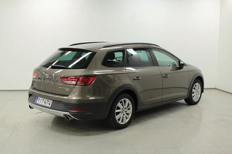Käytetty Seat Leon X-Perience 4Drive 180 HP (132 kW) 2015 Farmari