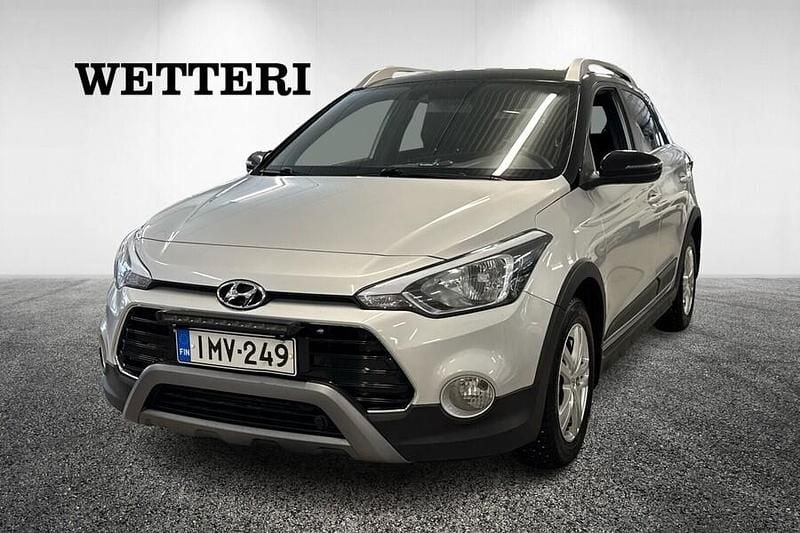 Käytetty Hyundai i20 Active Cross 101 HP (74 kW) 2020 Hopea Viistoperä