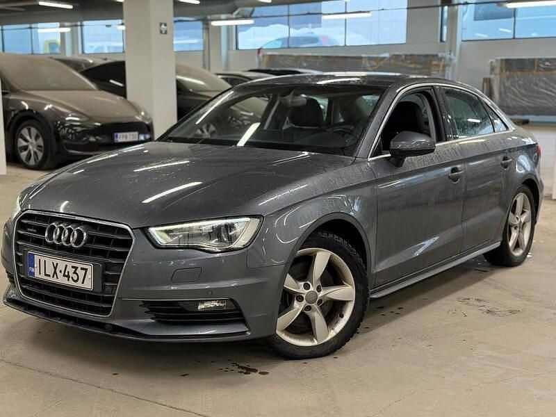 Käytetty Audi A3 180 HP (132 kW) 2015 Sedan