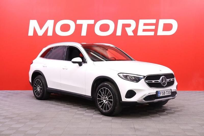 Käytetty 2023 Mercedes GLC300e Farmari | 47 490 € (Supertarjous) - Kuva 1/3
