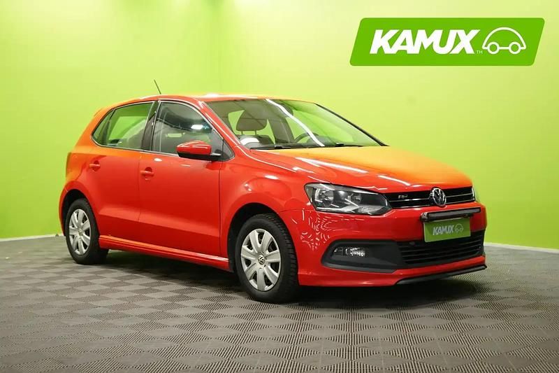 Punainen Käytetty 2014 VW Polo Comfortline Sedan | 4 490 € (Perustarjous) - Kuva 1/4