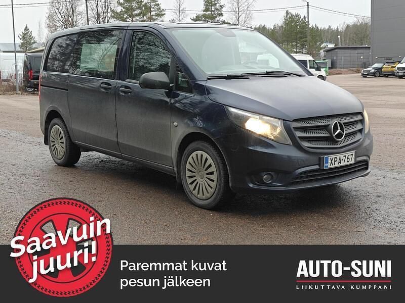 Sininen Käytetty 2020 Mercedes Vito Edition Van | 35 900 € (Hyvä tarjous) - Kuva 1/3