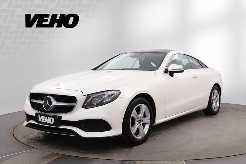 Käytetty Mercedes E220 194 HP (142 kW) 2017 Valkoinen Coupe - kaksiovinen