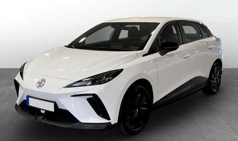 Käytetty MG MG4 EV 125 kW (170 HP) 2023 Valkoinen Viistoperä