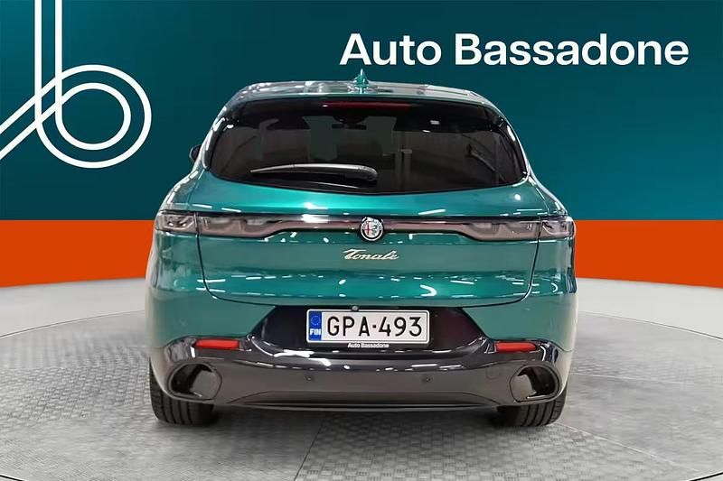 Käytetty Alfa Romeo Tonale Edizione Speciale 131 HP (96 kW) 2024 Katumaasturi