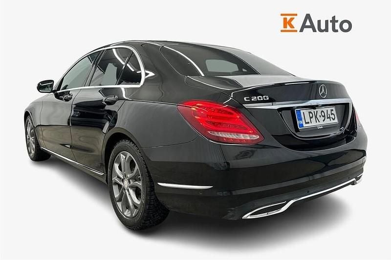 Käytetty Mercedes A200 Business 184 HP (135 kW) 2014 Musta Sedan