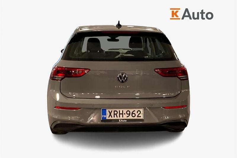 Käytetty VW Golf VII Edition 150 HP (110 kW) 2020 Viistoperä