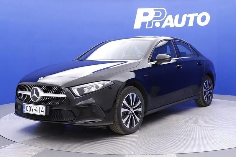 Käytetty Mercedes A250 Business 160 HP (117 kW) 2020 Musta Sedan