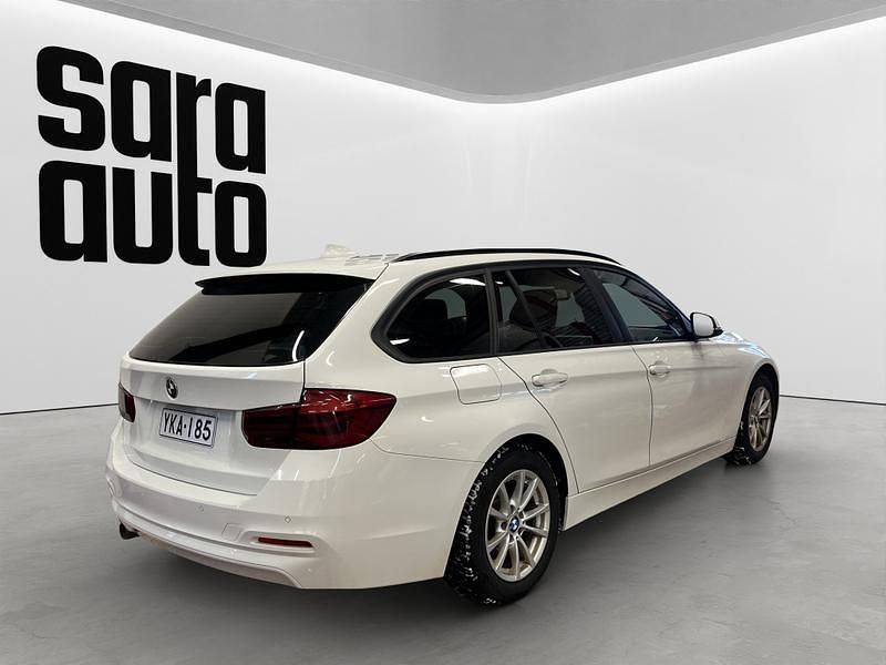 Käytetty BMW 318 Exclusive 150 HP (110 kW) 2018 Farmari