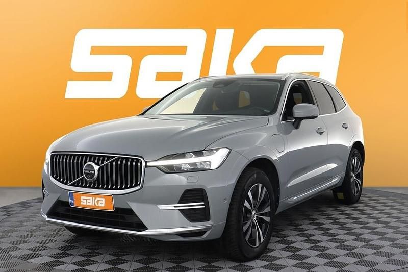 Käytetty Volvo XC60 Core 350 HP (257 kW) 2024 Katumaasturi