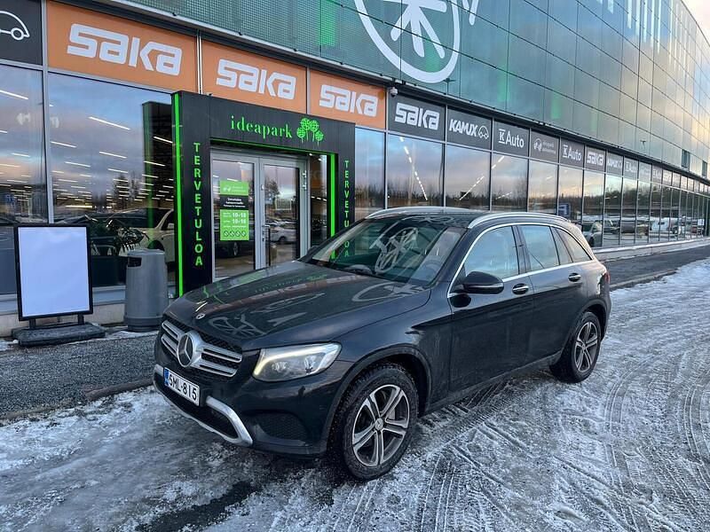 Käytetty Mercedes GLC250 Business 204 HP (150 kW) 2018 Katumaasturi
