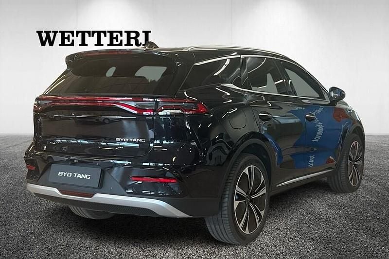 Uusi BYD Tang 380 kW (517 HP) 2025 Musta Katumaasturi