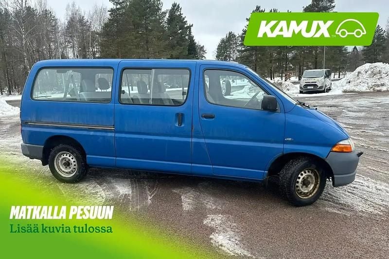 Käytetty Toyota HiAce 102 HP (75 kW) 2003 Sininen Tila-auto