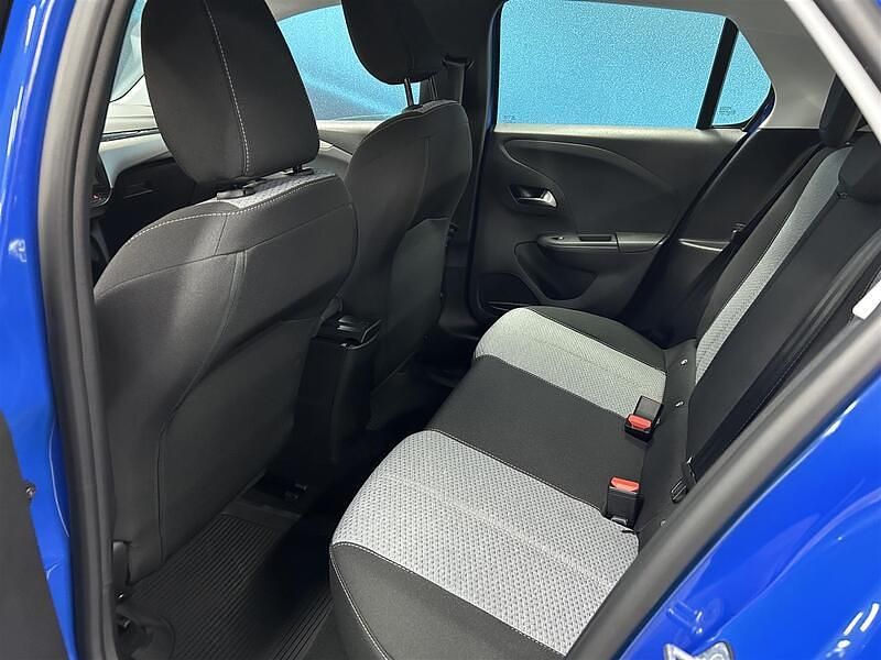 Käytetty Opel Corsa Edition 101 HP (74 kW) 2024 Viistoperä