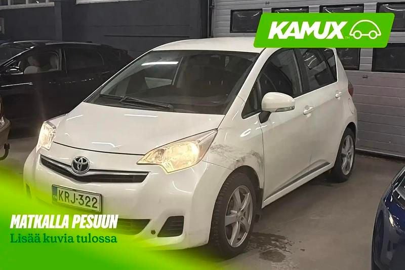 Käytetty Toyota Verso-S 99 HP (72 kW) 2011 Valkoinen Tila-auto