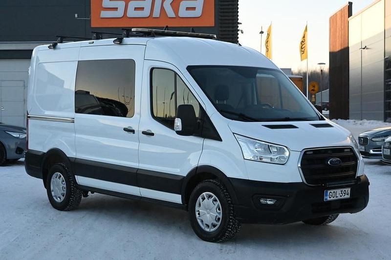 Käytetty Ford Transit Trend 170 HP (125 kW) 2021 Van