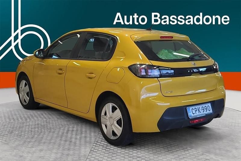 Käytetty Peugeot 208 Active 75 HP (55 kW) 2021 Viistoperä