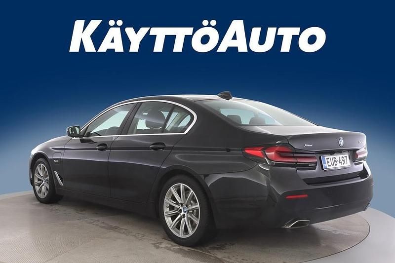 Käytetty BMW 530e 292 HP (214 kW) 2022 Musta Sedan