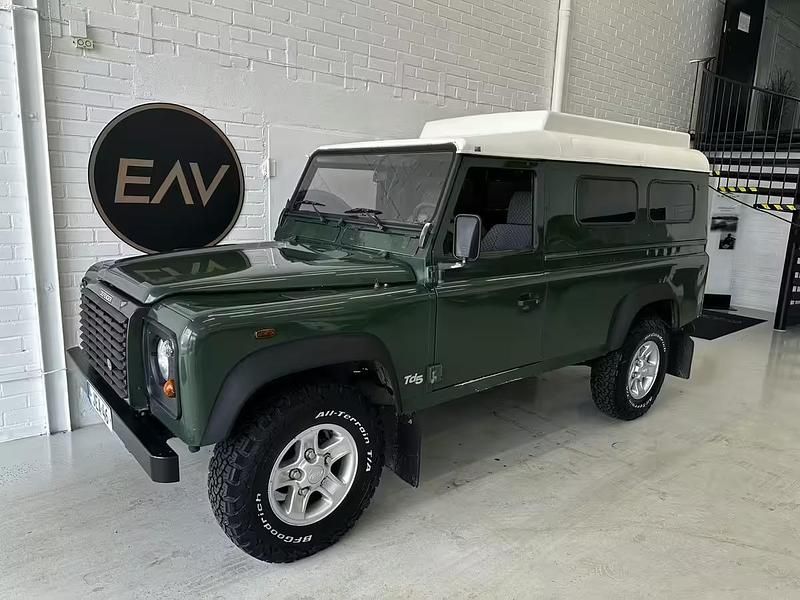 Vihreä Käytetty 2002 Land Rover Defender Van | 24 900 € - Kuva 1/4