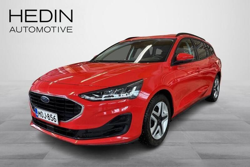 Race red Käytetty 2022 Ford Focus Farmari | 16 900 € (Supertarjous) - Kuva 1/4