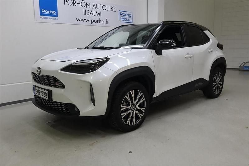 Käytetty 2023 Toyota Yaris Cross Sport Katumaasturi | 32 500 € (Perustarjous) - Kuva 1/4