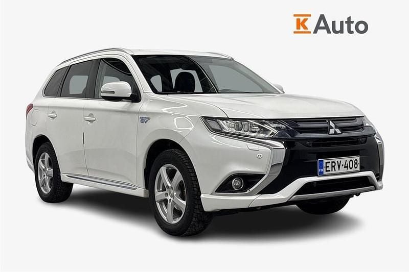 Käytetty Mitsubishi Outlander P-HEV 121 HP (88 kW) 2016 Valkoinen Farmari