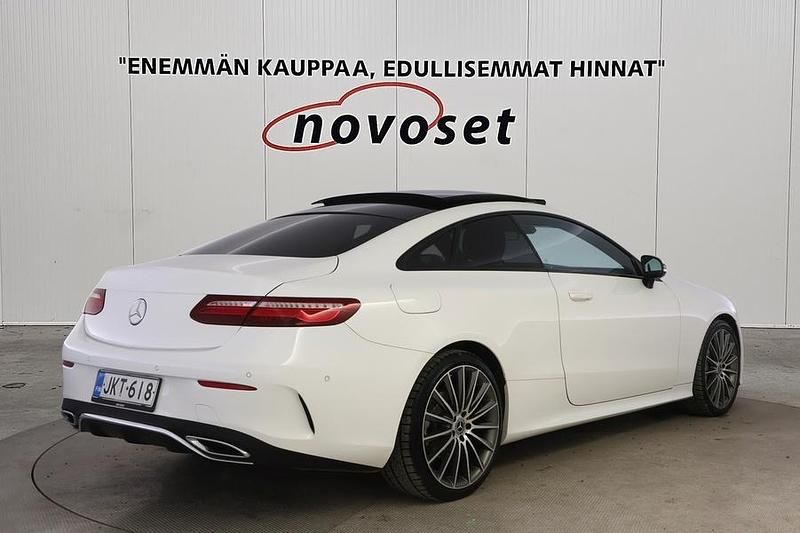 Käytetty Mercedes E220 Style 194 HP (142 kW) 2018 Valkoinen Coupe - kaksiovinen