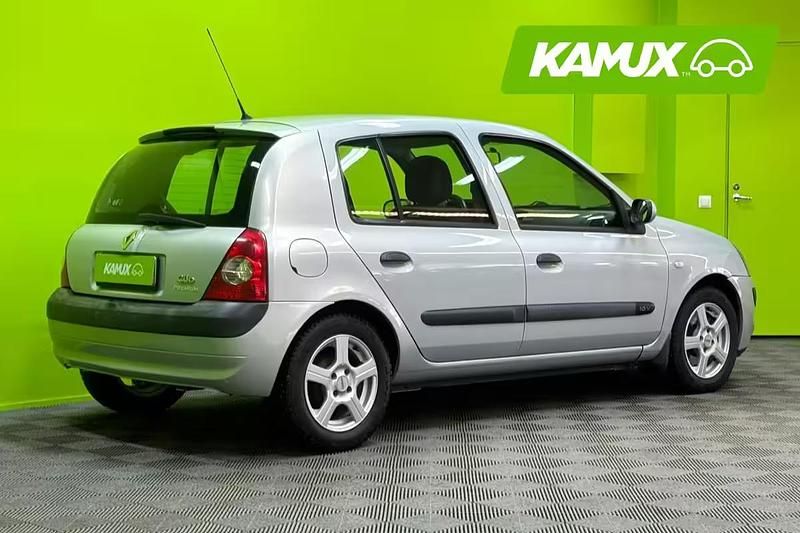 Käytetty Renault Clio II 75 HP (55 kW) 2005 Hopea / harmaa Viistoperä