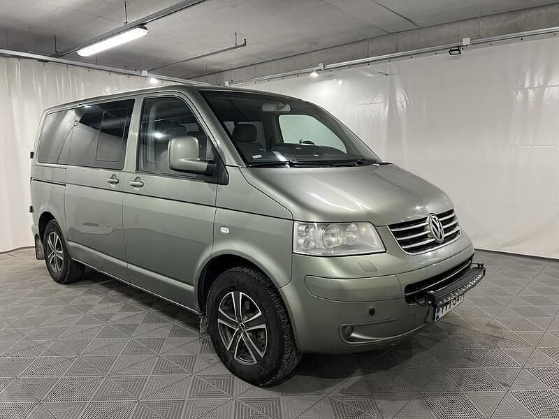 Käytetty VW Caravelle 131 HP (96 kW) 2007 Tila-auto