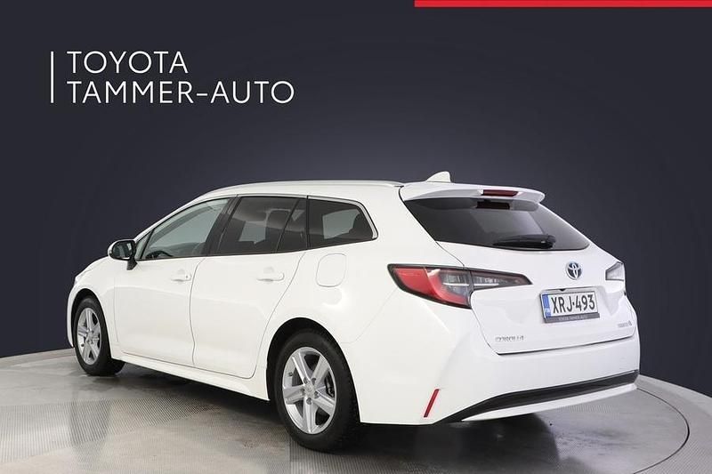 Käytetty Toyota Corolla Edition 122 HP (89 kW) 2022 Valkoinen Farmari