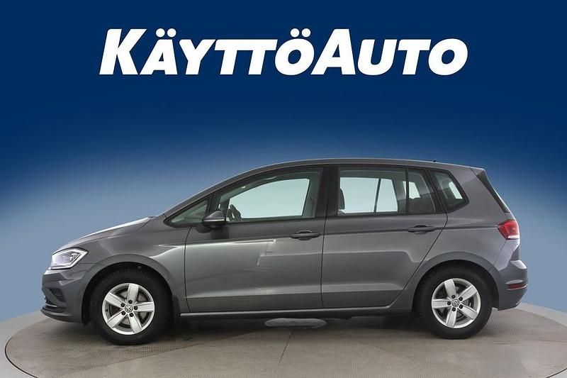 Käytetty VW Golf Sportsvan Comfortline 116 HP (85 kW) 2018 Harmaa Tila-auto