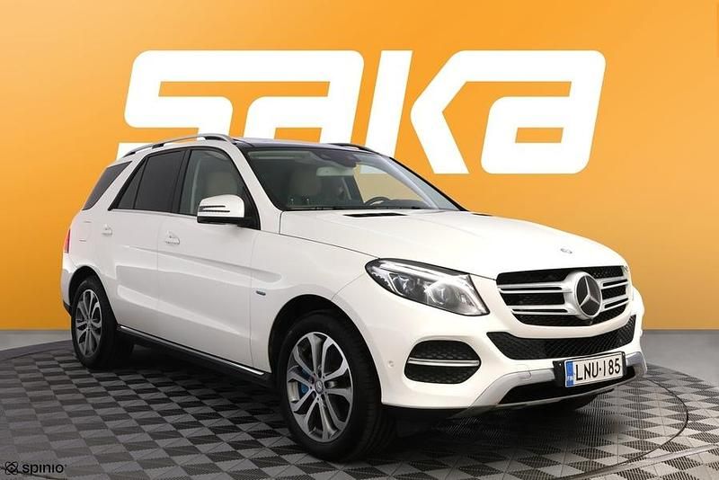 Käytetty 2017 Mercedes GLE500 Katumaasturi | 28 400 € - Kuva 1/3