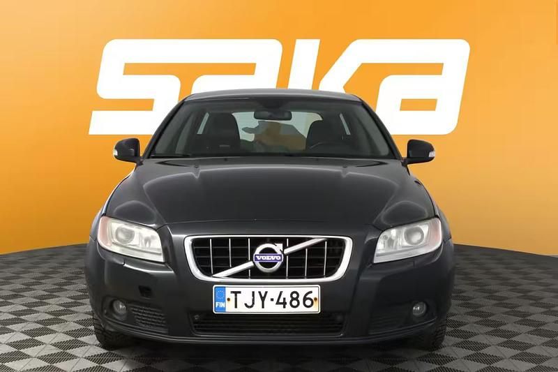 Käytetty Volvo V70 2010 Farmari