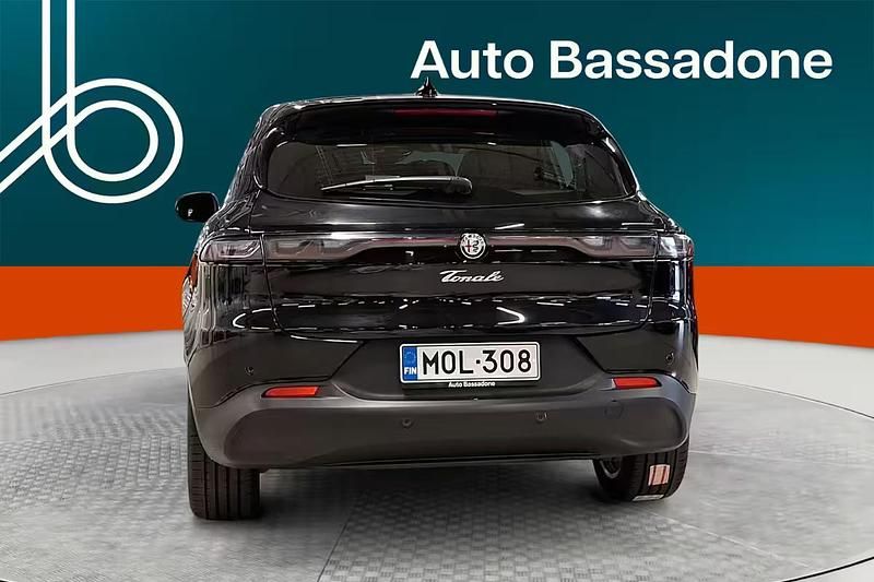 Käytetty Alfa Romeo Tonale Sprint 131 HP (96 kW) 2024 Katumaasturi