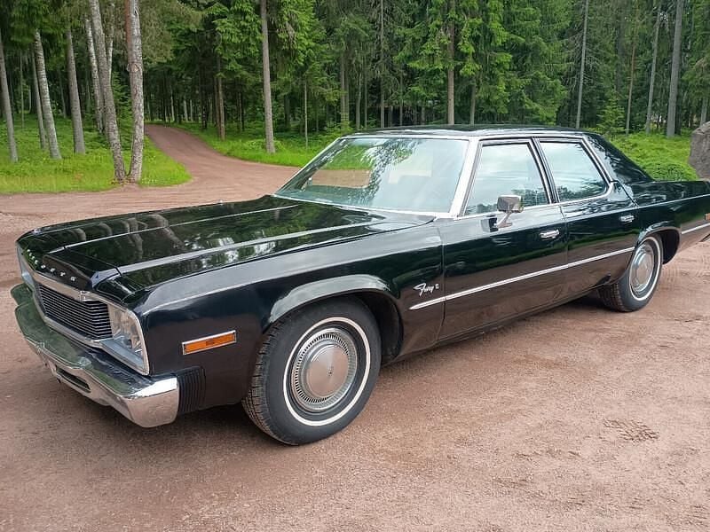 Käytetty Plymouth Fury 185 HP (136 kW) 1974 Sedan