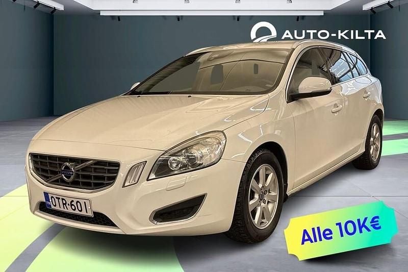 Käytetty Volvo V60 Business Edition 114 HP (83 kW) 2013 Valkoinen Farmari