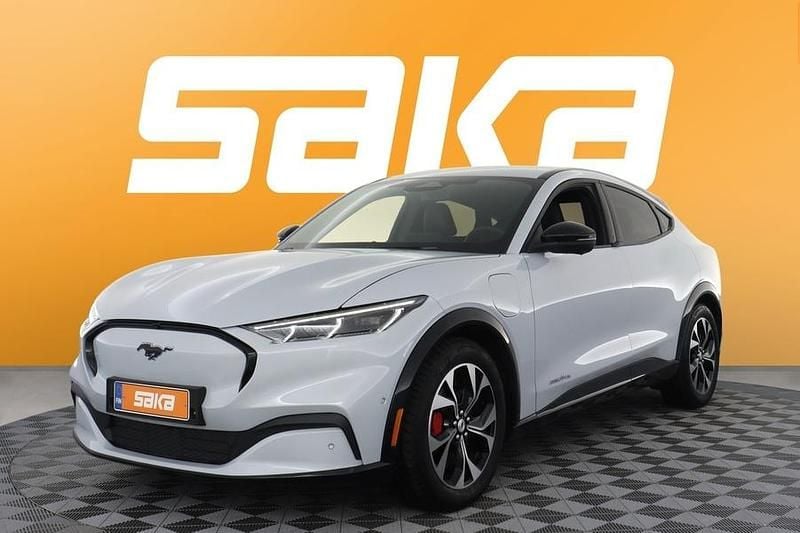 Käytetty Ford Mustang Mach-E Premium 197 kW (269 HP) 2023 Katumaasturi