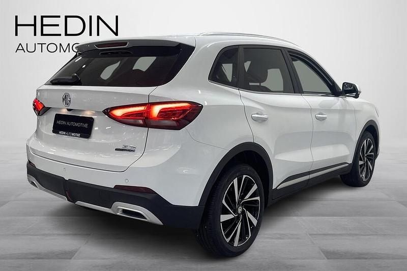 Käytetty MG ZS Luxury 197 HP (144 kW) 2025 Valkoinen Katumaasturi