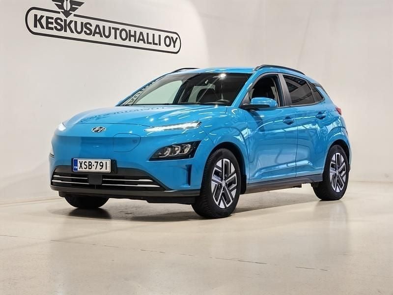 Sininen Käytetty 2022 Hyundai Kona Style Katumaasturi | 22 900 € (Perustarjous) - Kuva 1/4