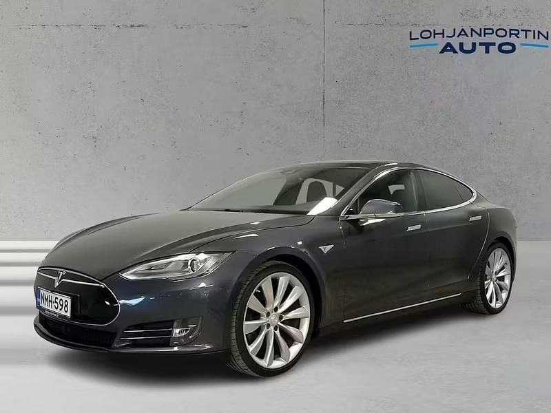Käytetty 2015 Tesla Model S Viistoperä | 20 900 € - Kuva 1/4