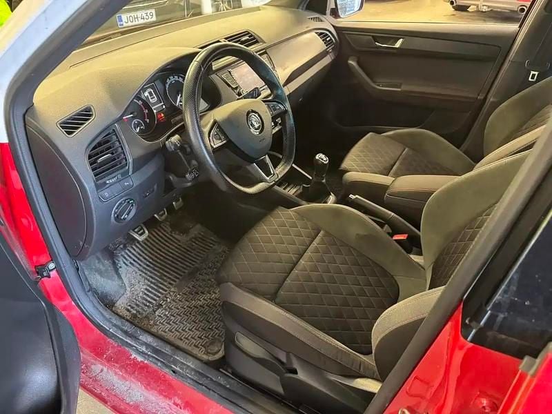 Käytetty Skoda Fabia Monte Carlo 95 HP (69 kW) 2020 Punainen Sedan