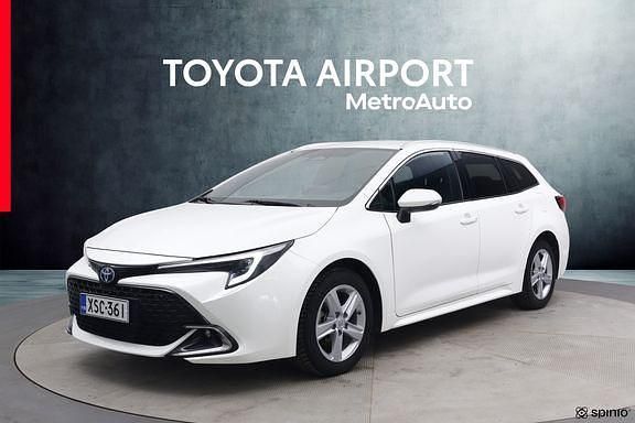 Käytetty Toyota Corolla Edition 140 HP (102 kW) 2023 Valkoinen Farmari