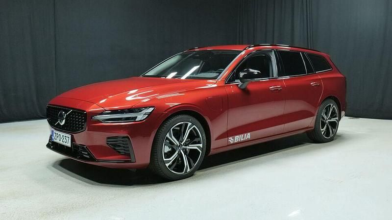 Käytetty 2025 Volvo V60 Performance Farmari | 55 900 € - Kuva 1/3