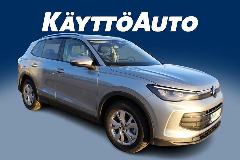 Käytetty VW Tiguan Comfortline 131 HP (96 kW) 2025 F0f0 Katumaasturi