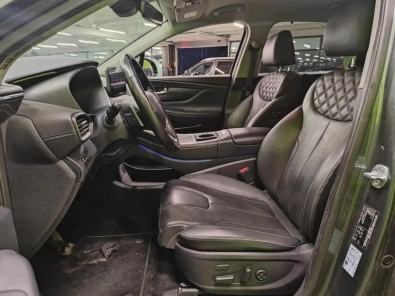 Käytetty Hyundai Santa Fe Premium 265 HP (194 kW) 2022 Vihreä Katumaasturi