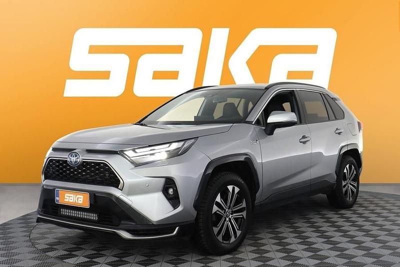 Käytetty Toyota RAV4 Hybrid Style 306 HP (225 kW) 2022 Katumaasturi